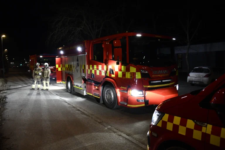 18.02.25-Brand-skrald-formodet-paasat-7