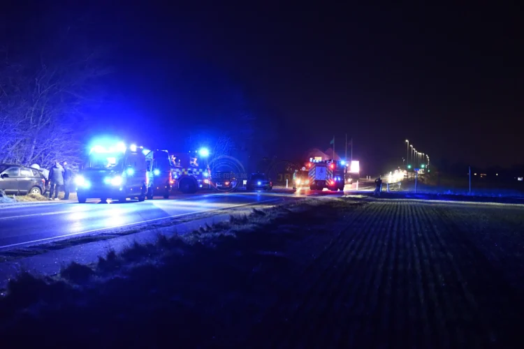 2 biler kører sammen på Rute 26 mellem Sabro og Lading. 2 Ambulancer, brandvæsen og politi var på stedet. Meldingen lød på "fastklemte"