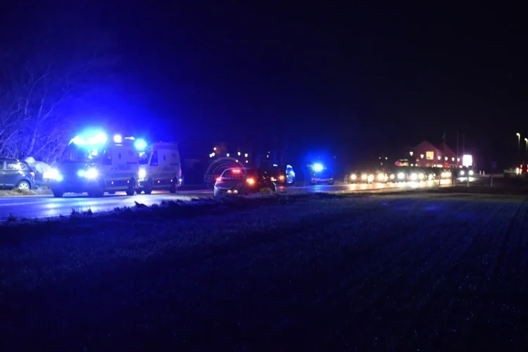 2 biler kører sammen på Rute 26 mellem Sabro og Lading. 2 Ambulancer, brandvæsen og politi var på stedet. Meldingen lød på "fastklemte"